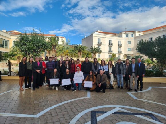 Τo Ινστιτούτο ARISTEiA των ΗΠΑ και Ιδρύματα της Ελλάδας εκπαιδεύουν στην Εύβοια Έλληνες και ξένους φοιτητές για την περιβαλλοντική κρίση